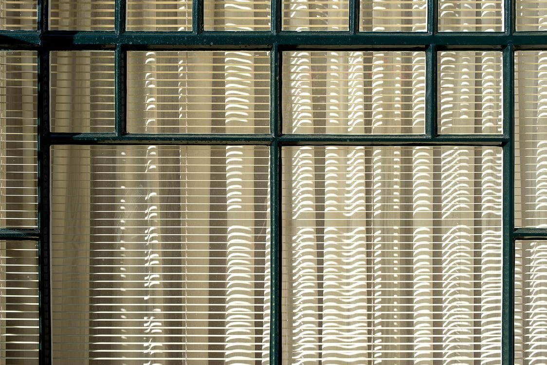Honeycomb Blinds in Panama: The Smart Choice for Energy Efficiency in the Tropics