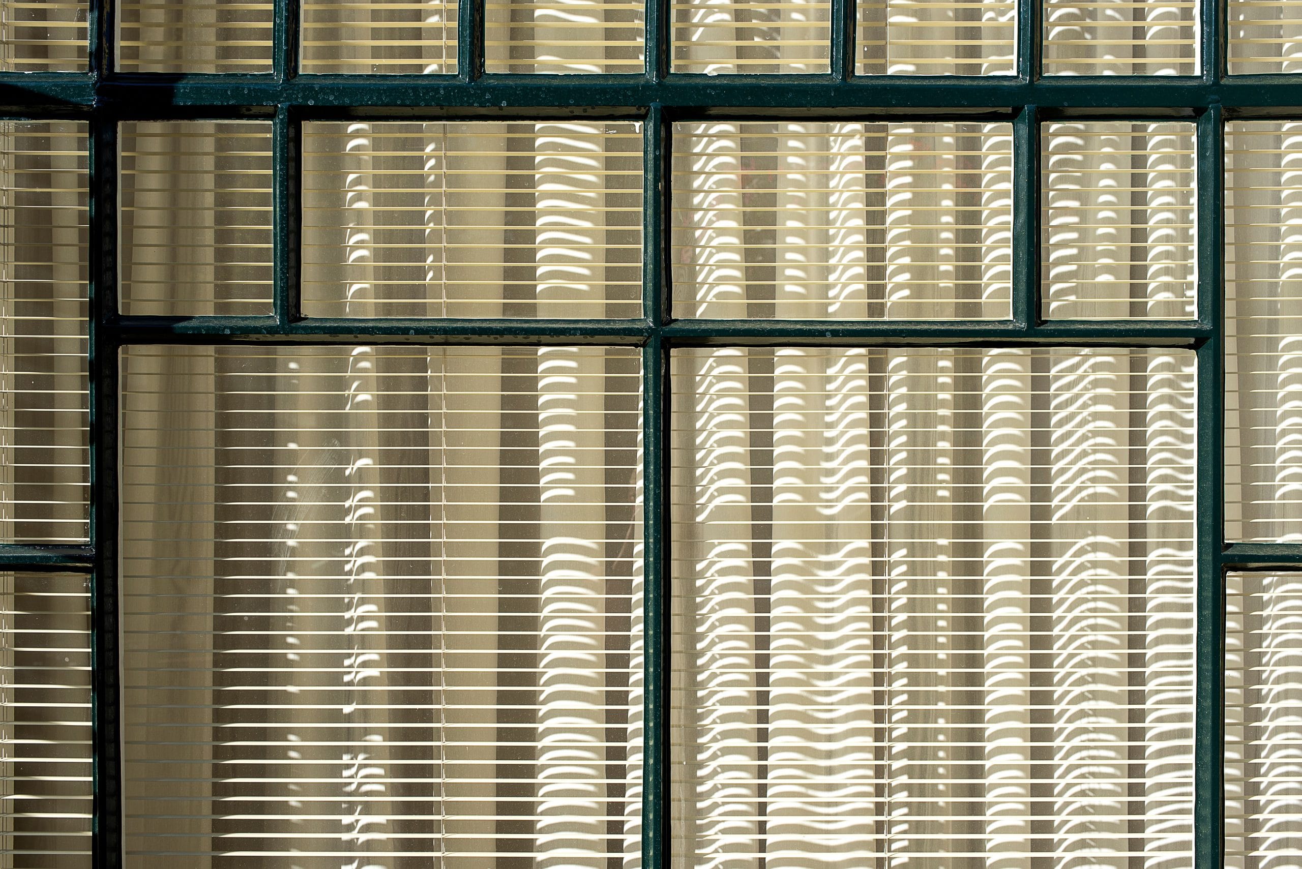 Vertical Blinds in Panama: A Practical Guide for Homes and Offices